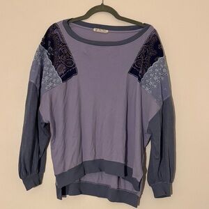 We The Free Lavender and Navy Sweatshirt